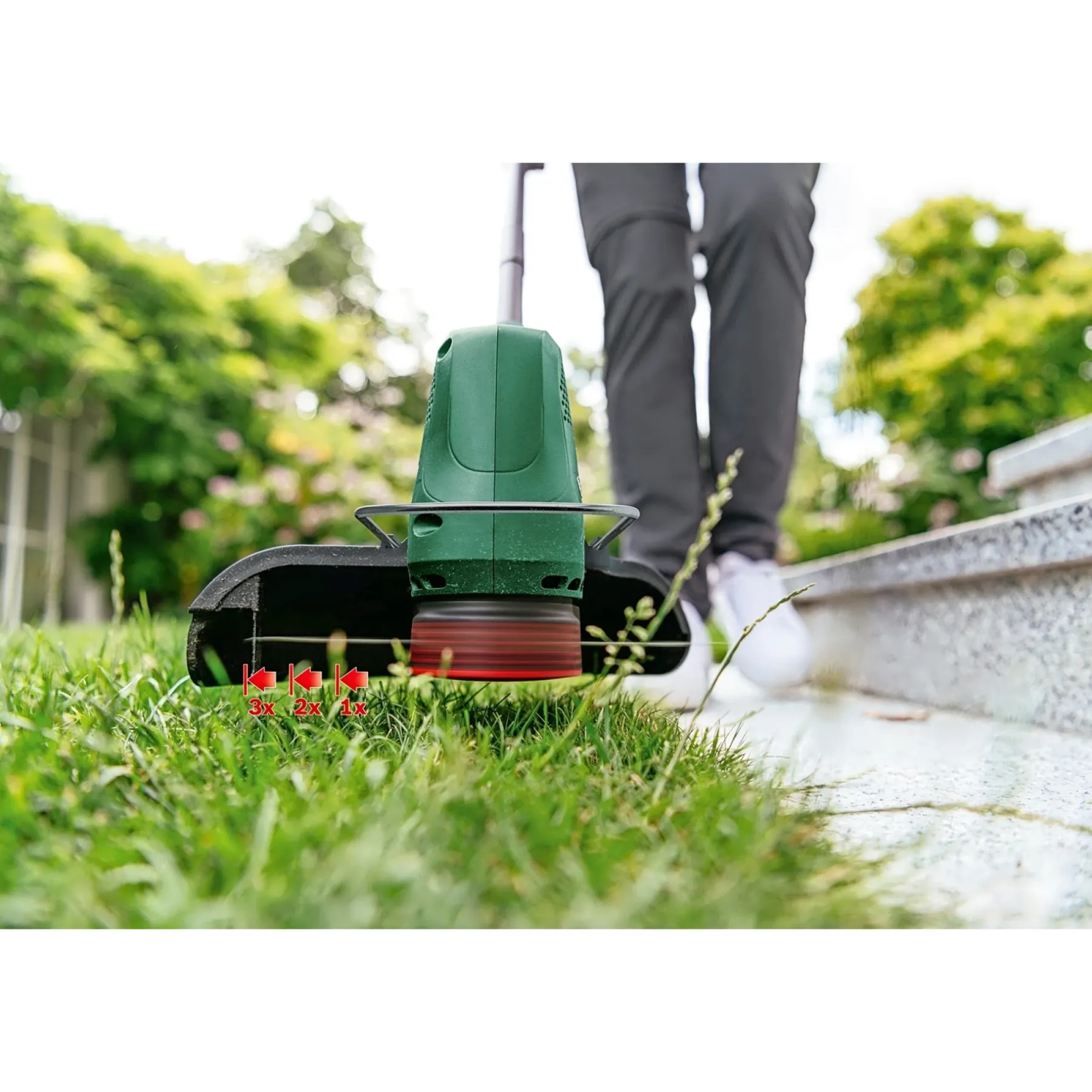 Græstrimmere ^ Bosch EASY EASYGRASSCUT 18V-26 GRÆSTRIMMER 26 CM 18,0 V UDEN BATTERI OG LADER