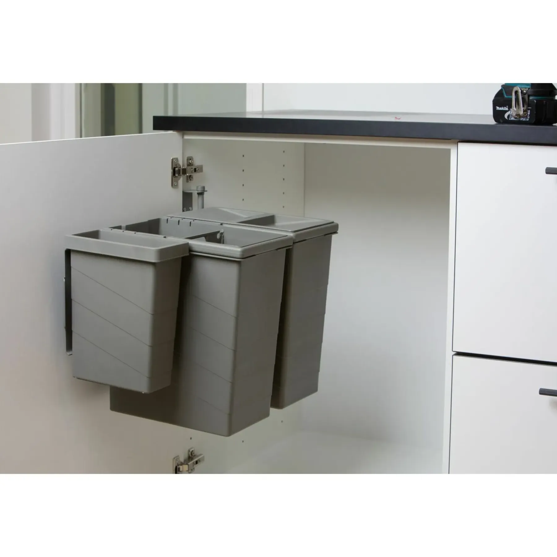 Boligindretning ^ GF 2X14, 1X3 L. AFFALDSSORTERING GRÅ 520 X 330 X 240 MM