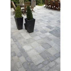 Belægningssten ^ IBF HOLMEGAARDSTEN KVADRAT BELÆGNINGSSTEN 7 X 28 X 28 CM GRÅMIX