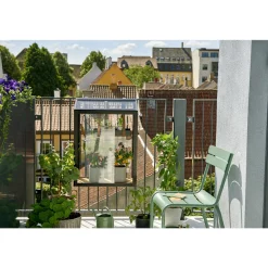 URBAN BALCONY VÆGDRIVHUS 4 MM HÆRDET GLAS HELE BANER SORT 0,16 M²>Juliana Best
