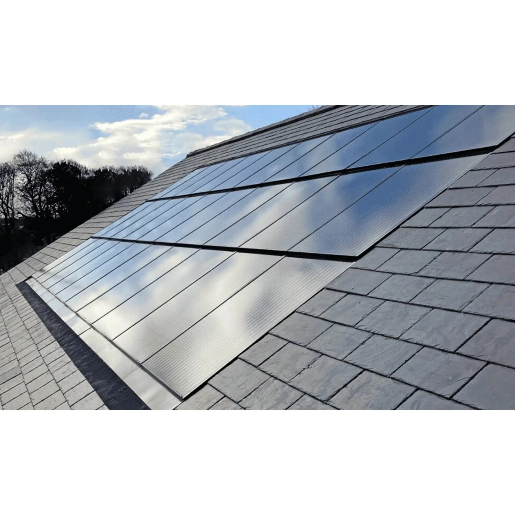Solcelletag ^ Komproment IN ROOF GSE 4,92 KW SOLCELLETAG SORT GLAS