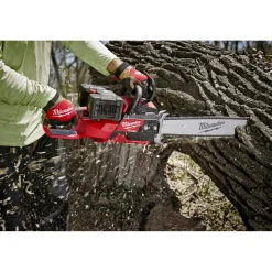 Motorsave ^ MILWAUKEE M18 F2CHS50-802 KÆDESAV AKKU 50 MED BATTERI OG LADER