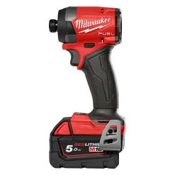SLAGSKRUETRÆKKER AKKU MED BATTERI OG LADER>MILWAUKEE Best