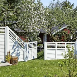 Træhegn ^ Plus DECORA HEGN FUNGICIDBEHANDLET & GRUNDMALET 2 GANGE HVID 90 X 180 CM