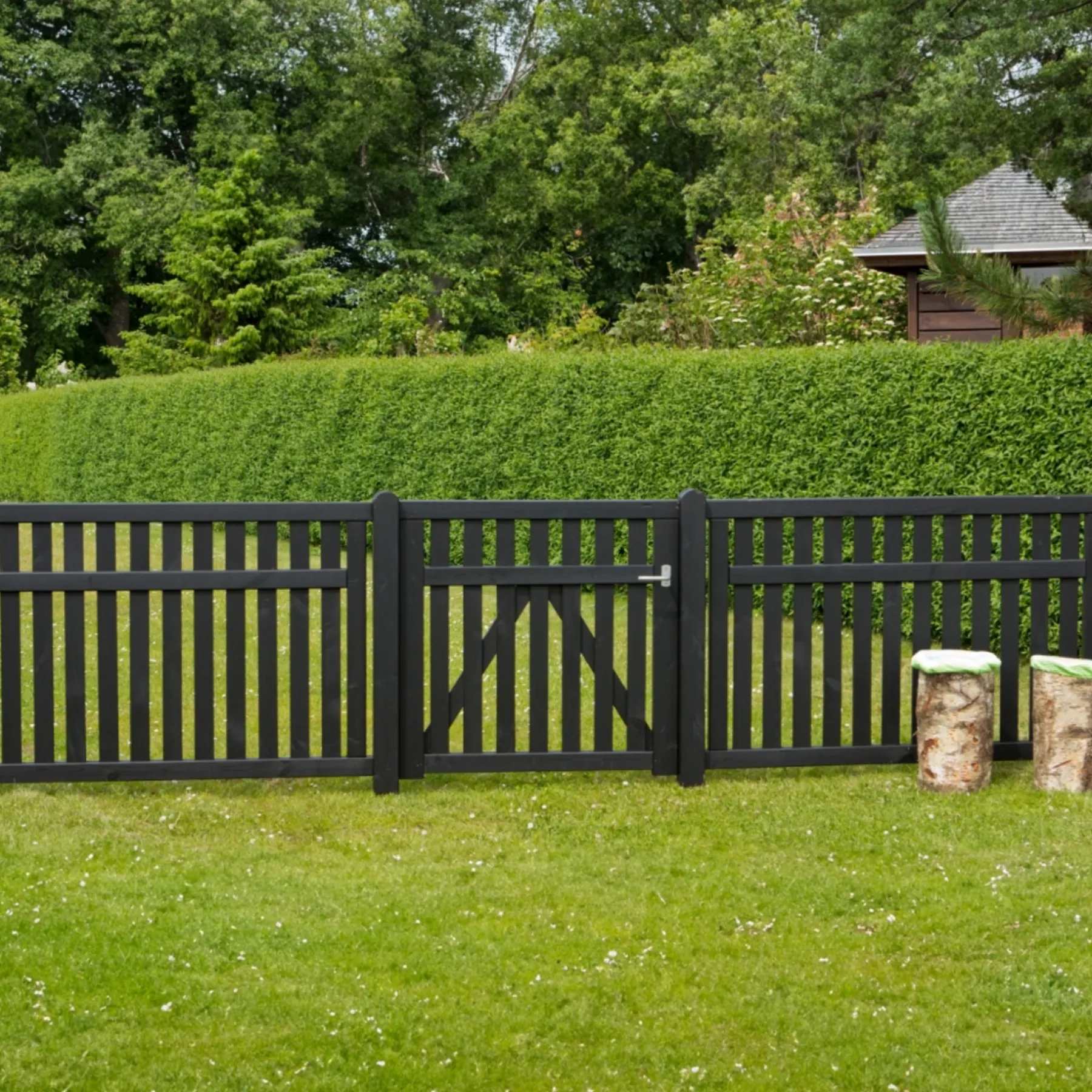 COUNTRY TRÆHEGN FUNGICIDBEHANDLET OG GRUNDMALET SORT 150 X 96 CM>Plus New