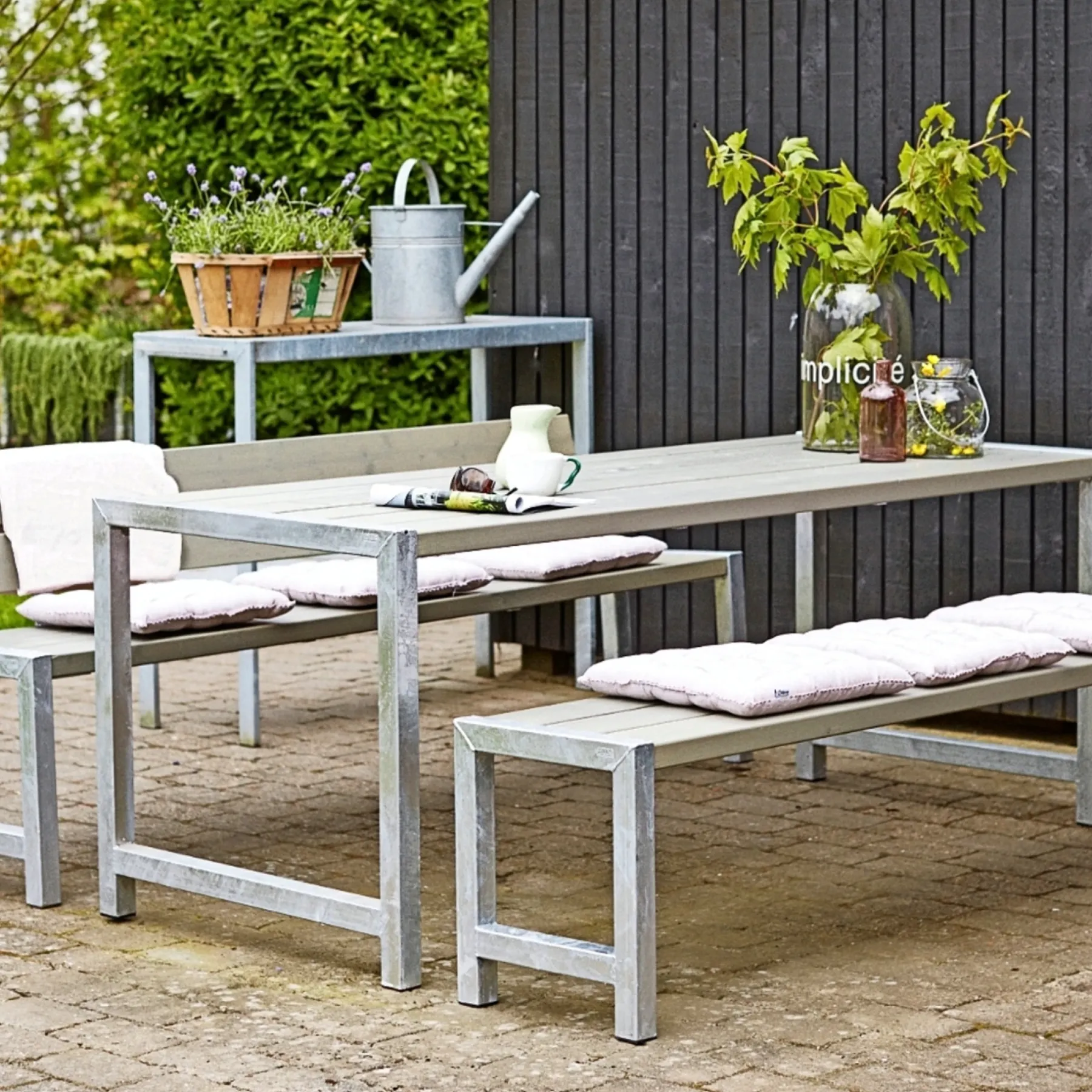 PLANKEBÆNK GRÅBRUN 176 CM>Plus Online