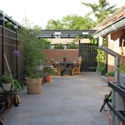 RUSTIK LÅGE FUNGICIDBEHANDLET OG GRUNDMALET 2 GANGE SORT 100 X 180 CM>Plus Outlet