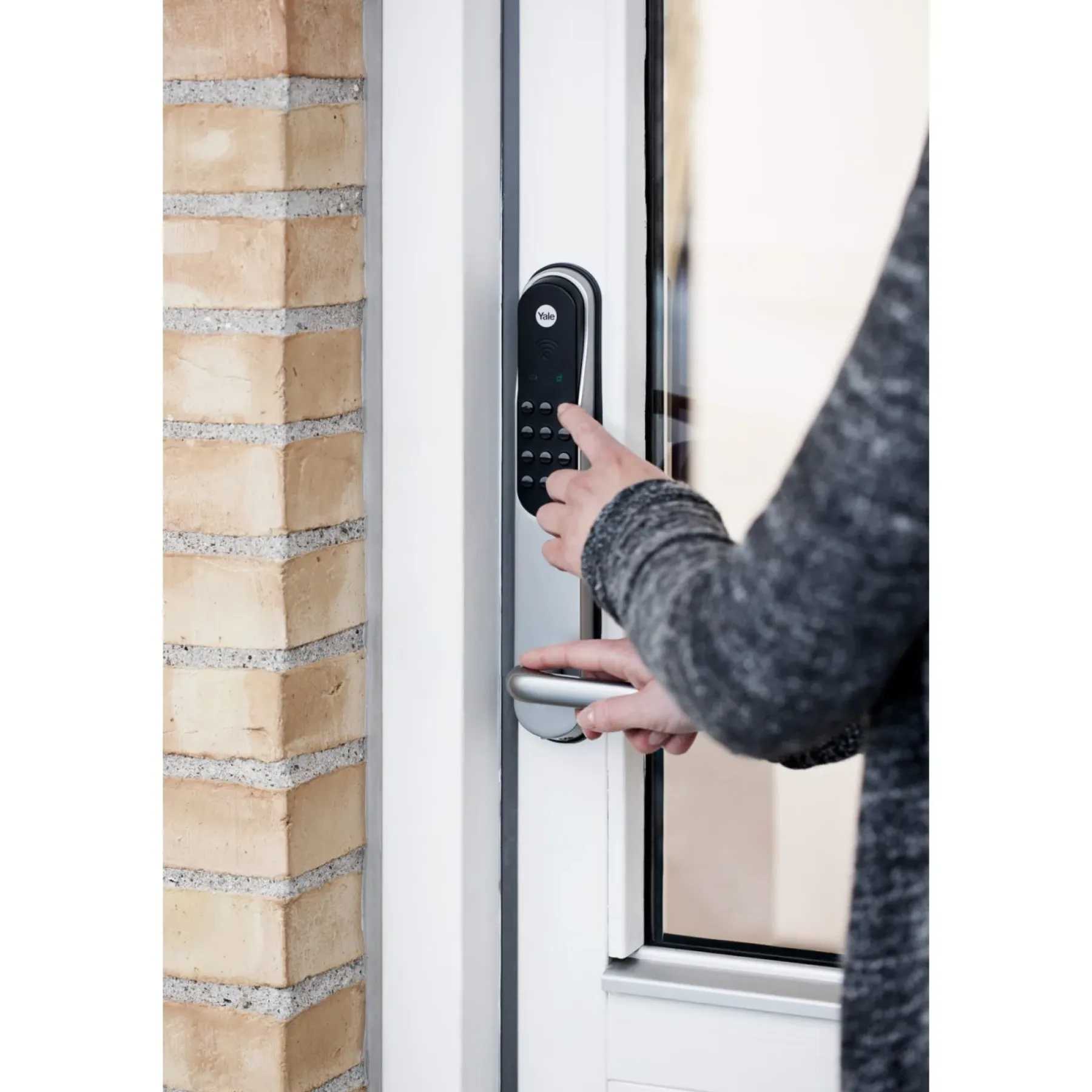 Elektroniske Låse ^ Ruko GLYNGØRE ROYAL YALE DOORMAN HØJRE