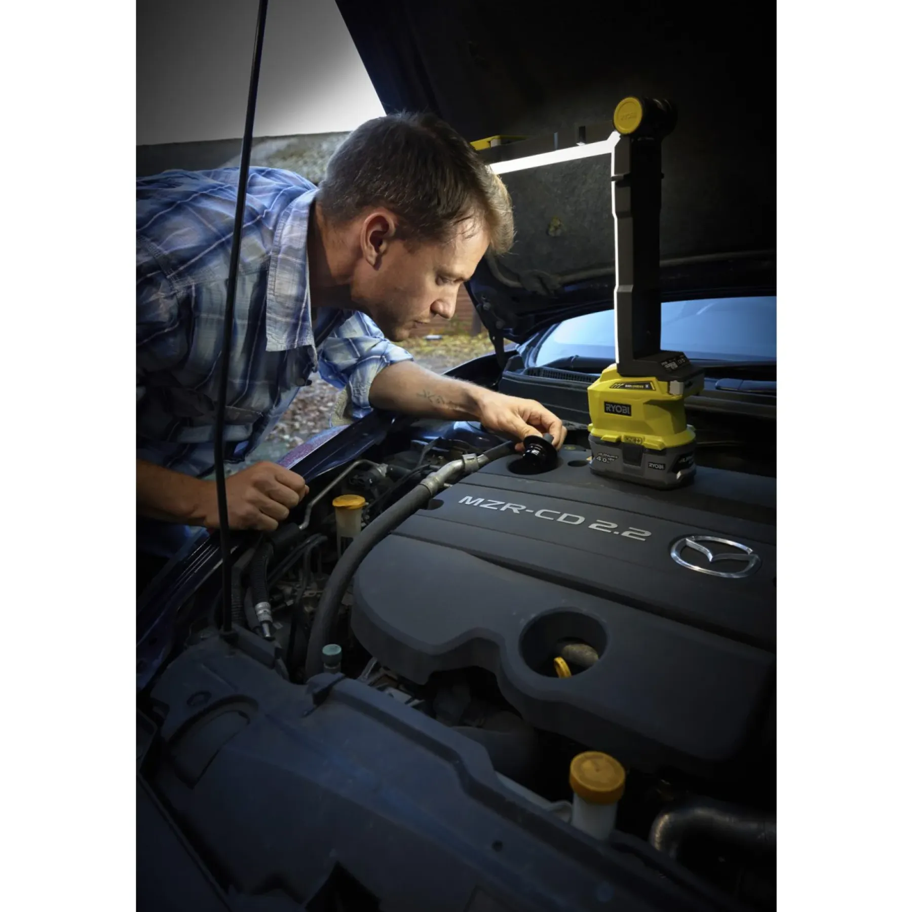 Akku Arbejdslamper ^ Ryobi ONE+ R18ALF-0 LYGTE 850 LM
