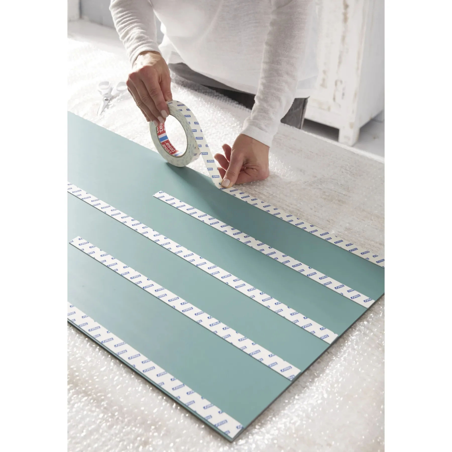 POWERBOND DOBBELTKLÆBENDE TAPE 1,50 M X 19 MM TRANSPARENT>Tesa